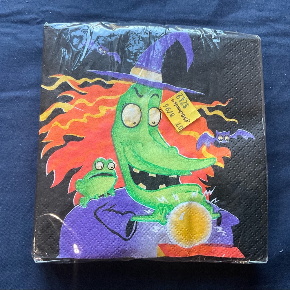 Vintage Pack of Paper Art Halloween Party Napkins Witch NOS